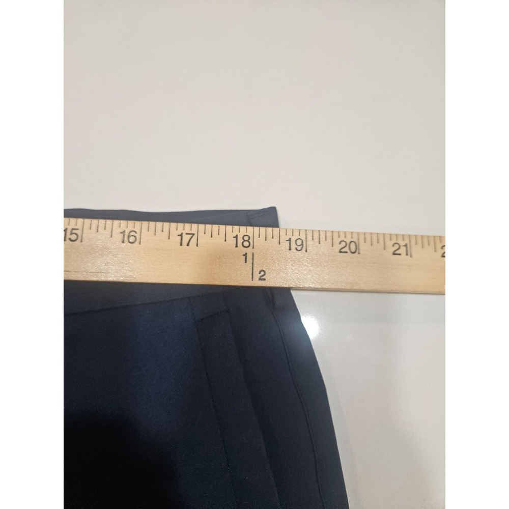 Peter Millar Salem Crown Sport Performance Shorts Mens 36 Blue Chino 8"In Golf - Picture 8 of 11